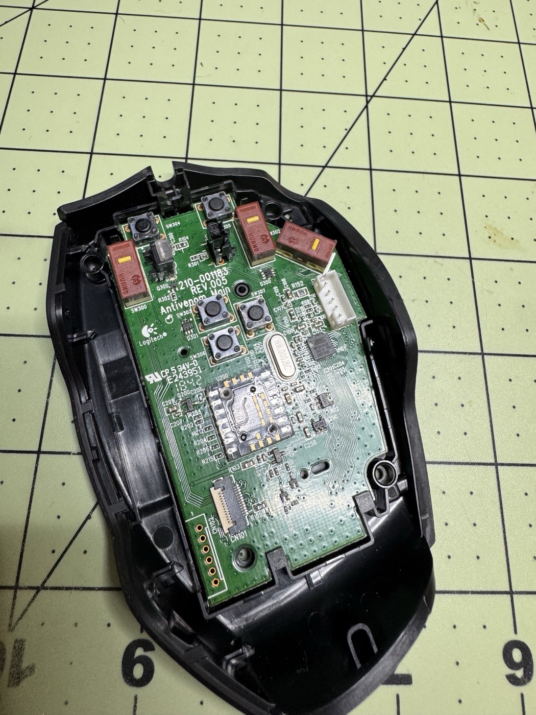 Main PCB with the Huano silent switches soldered in